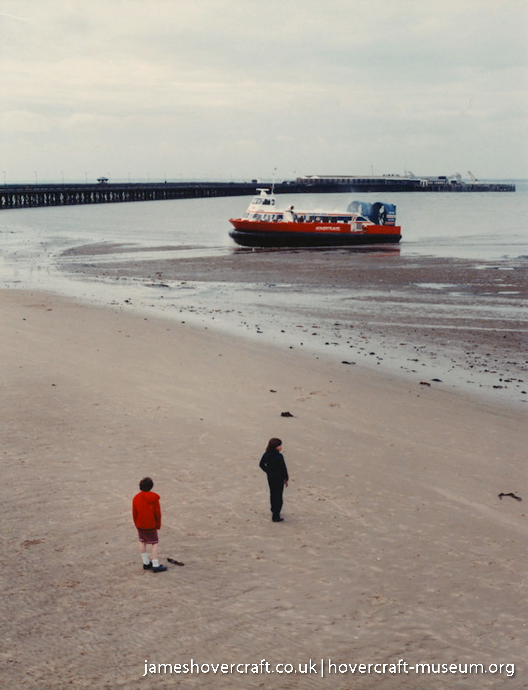 AP1-88 hovercraft at Ryde hoverport -  (credit: The <a href='http://www.hovercraft-museum.org/' target='_blank'>Hovercraft Museum Trust</a>).